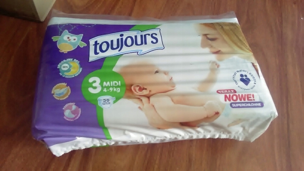 czym się różni pampers od pampers premicum care