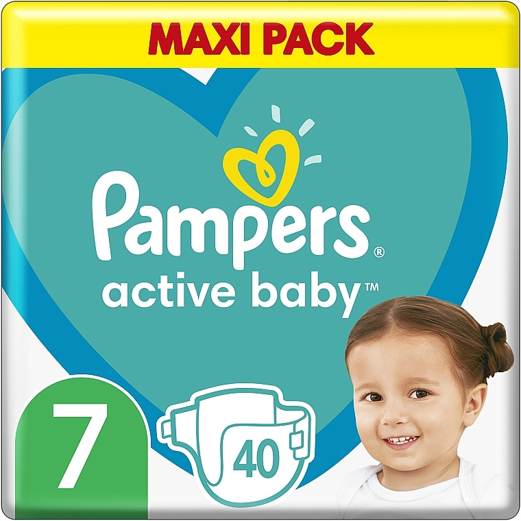 zawijanie kota w pampers