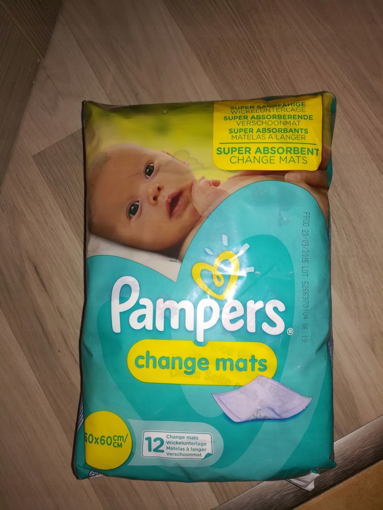 pampers panys